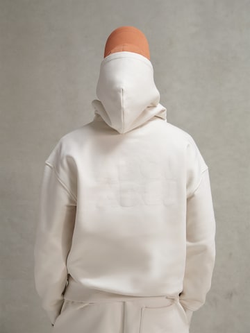 ABOJ ADEJ Sweatshirt 'Segheneyti' in White