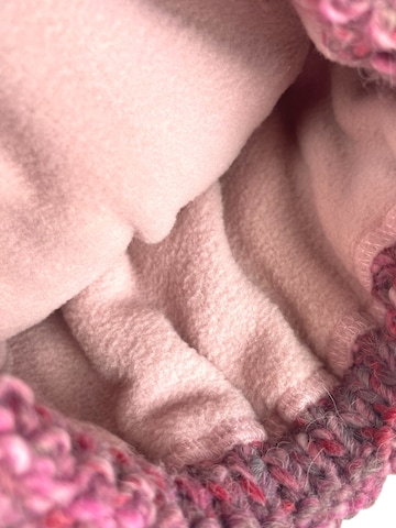 Kumixi Beanie 'Bommelmütze' in Purple