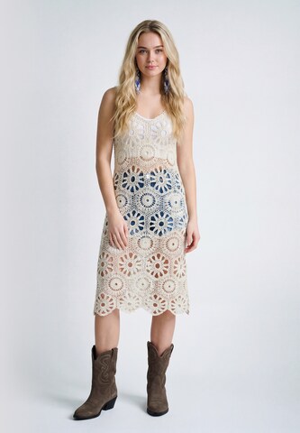 IZIA Jurk in Wit: voorkant