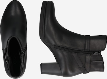 GABOR Ankle Boots in Black