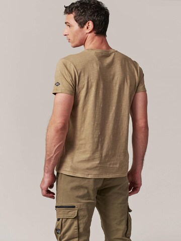 T-Shirt 'Hipster' Deeluxe en marron