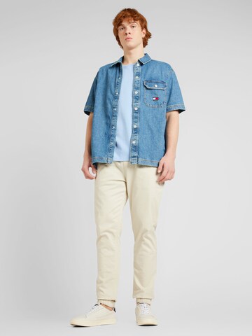 Tommy Jeans Regular fit Button Up Shirt in Blue