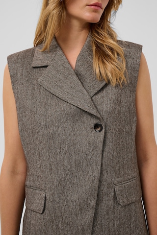 SOAKED IN LUXURY Gilet 'SLKango' in Bruin