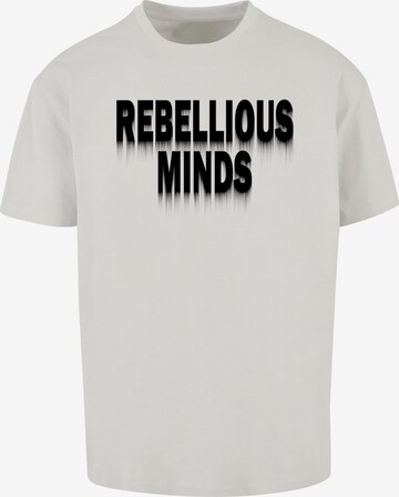 Merchcode Shirt 'Rebellious Minds' in Grijs: voorkant
