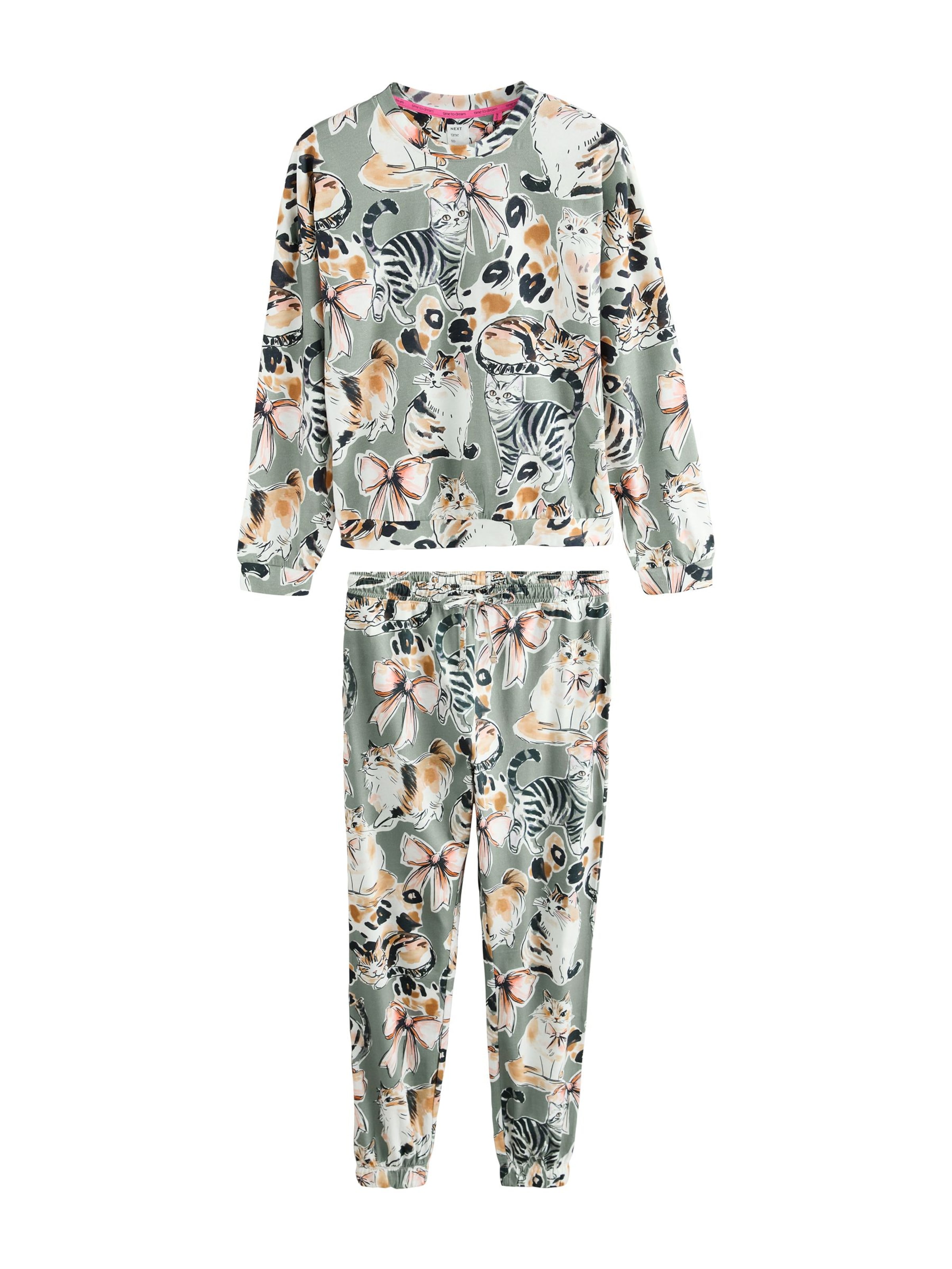 Pijama de la Next pe verde: față