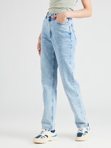 Tommy Jeans Regular Jeans 'JULIE' in Blauw: voorkant