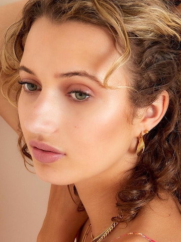 Boucles d'oreilles 'TRIPLE HOOPS' Cala Rose en or : devant