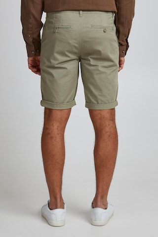 !Solid Regular Pants in Beige