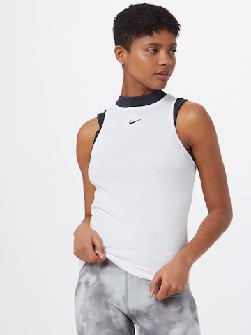 Nike Sportswear Top in White: front