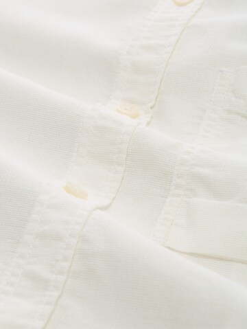 Fit confort Chemise TOM TAILOR DENIM en blanc