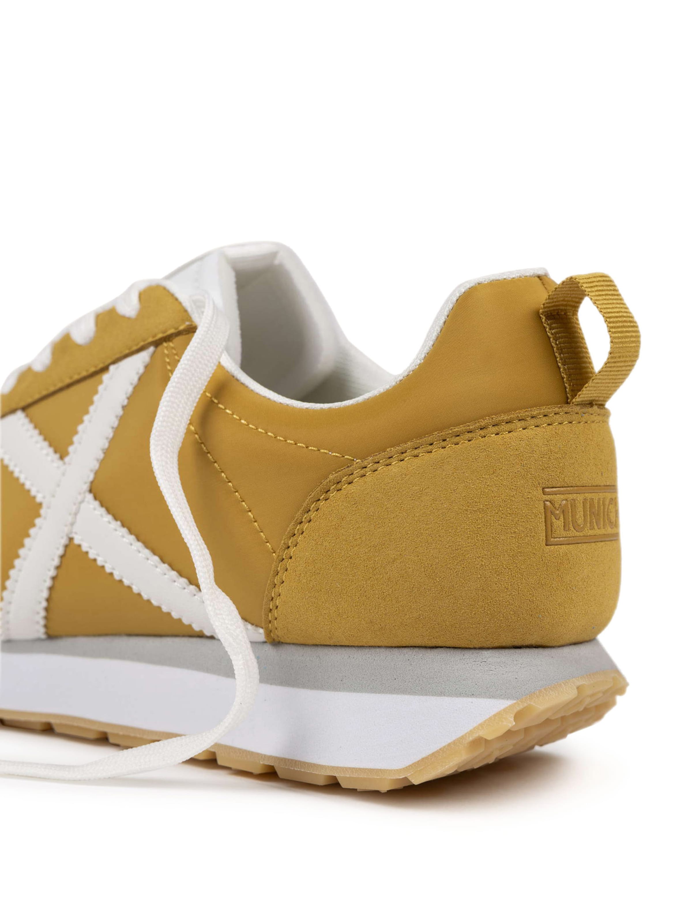 MUNICH Rövid szárú sportcipők 'Rush' - sárga
