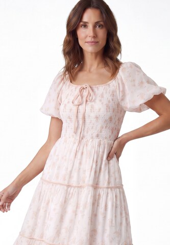 Robe Usha en beige