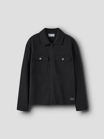 NAME IT - Sudadera con cremallera en negro