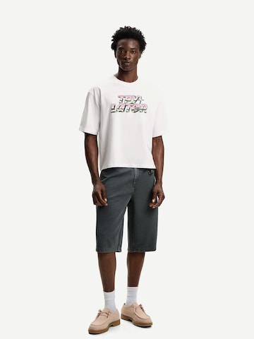 T-Shirt Bershka en blanc