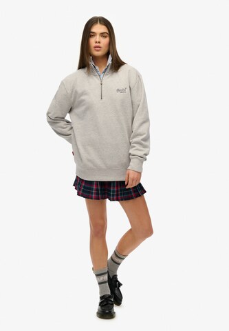 Sweat-shirt 'Essential' Superdry en gris