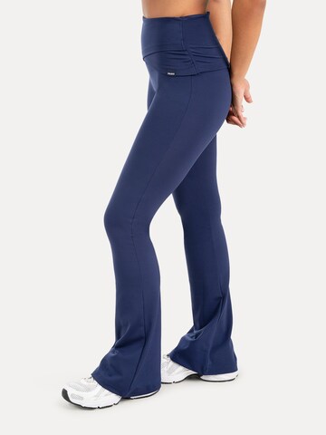 évasé Leggings ' Florea ' Smilodox en bleu
