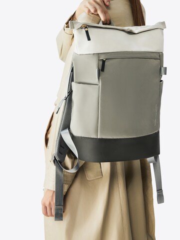 Victoria Hyde Backpack 'Wendy ' in Grey: front