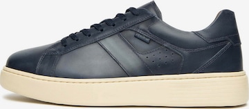 Baskets basses Nero Giardini en bleu : devant