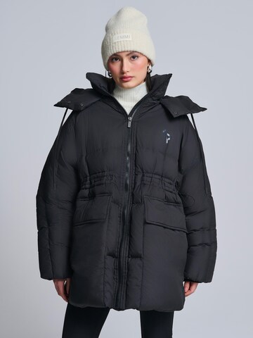 AEMMI Zimní parka 'OVERSIZED RECYCLED DOWN PARKA' – černá: přední strana