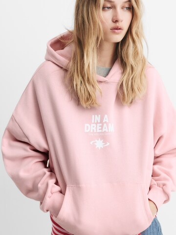 Bluză de molton de la Pull&Bear pe roz