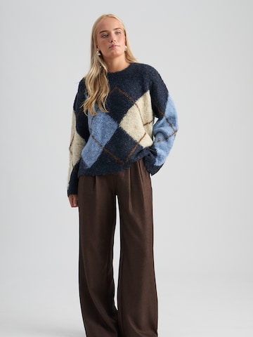 Pullover 'Shania' di Peppercorn in blu