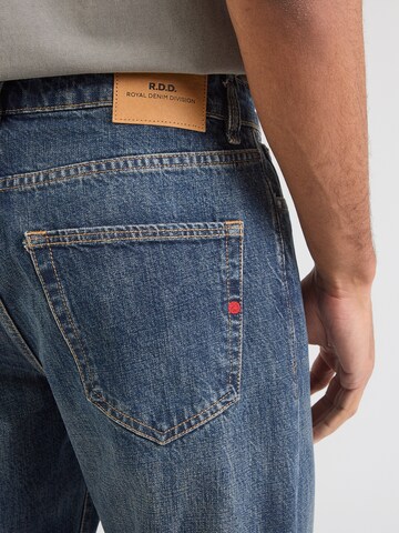 R.D.D. ROYAL DENIM DIVISION Avar lõige Teksapüksid, värv sinine