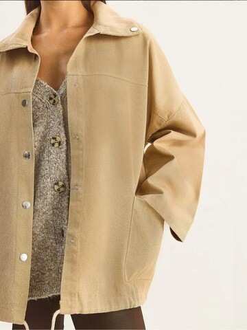 Bianco Lucci Tussenjas in Beige