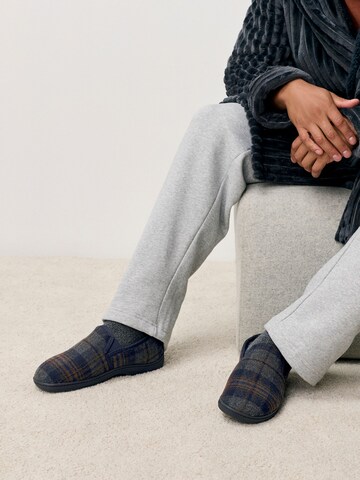 Next Тапки в Смешанный