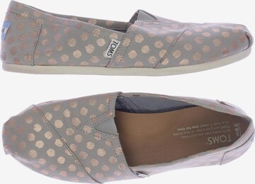 TOMS Halbschuh 39 in Grau: predná strana