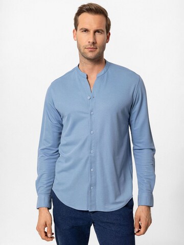 Regular fit Camicia 'Riccardo' di Antioch in blu