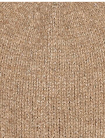 LOEVENICH Beanie in White