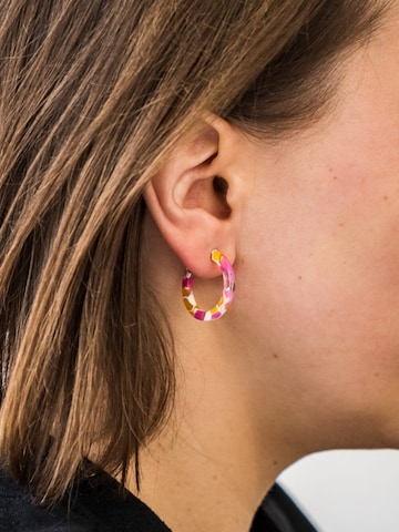 Fräulein Wunder Earrings 'Acetat Anni' in Pink