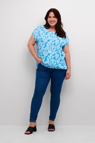 KAFFE CURVE Blouse 'Lise' in Blauw