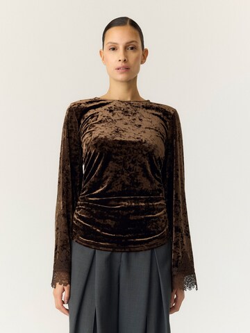 T-shirt 'YASVellia' YAS en marron : devant