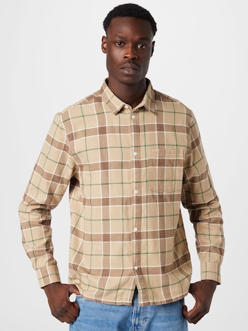 Coupe regular Chemise 'Wise' WEEKDAY en beige : devant