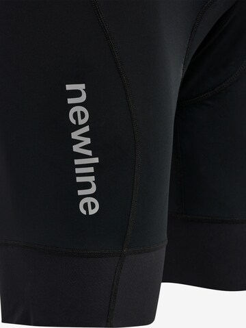 Newline Slimfit Sportshorts in Schwarz