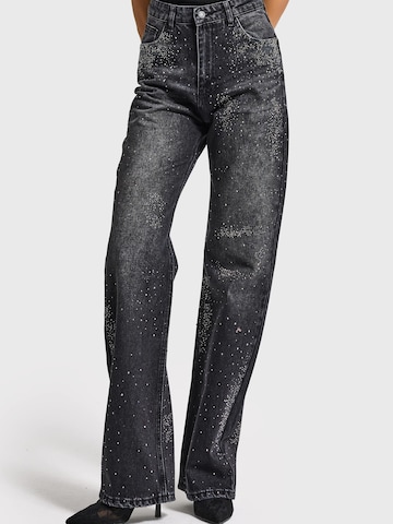 IT'S BASIC Regular Jeans 'RHINESTONE STRAIGHT MID RISE JEANS' in Zwart
