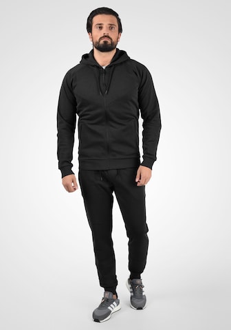 !Solid Zip-Up Hoodie 'Gelbert' in Black