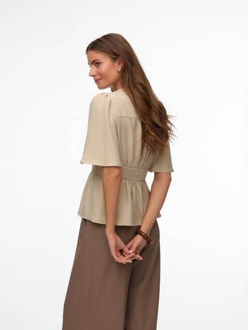 VERO MODA Blouse in Beige