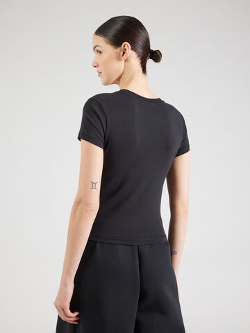 Nike Sportswear Shirt in Black