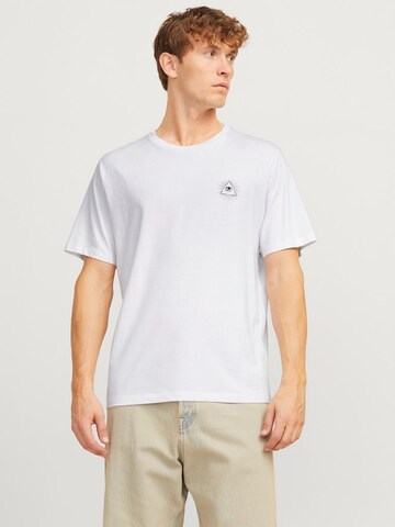 JACK & JONES T-shirt 'JJJACKIE' i vit