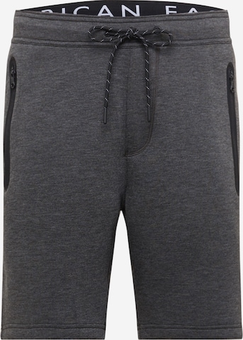 Regular Pantalon American Eagle en gris : devant