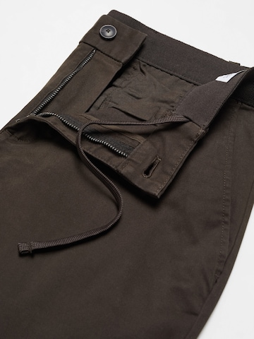 Regular Pantalon 'Prato' MANGO MAN en marron