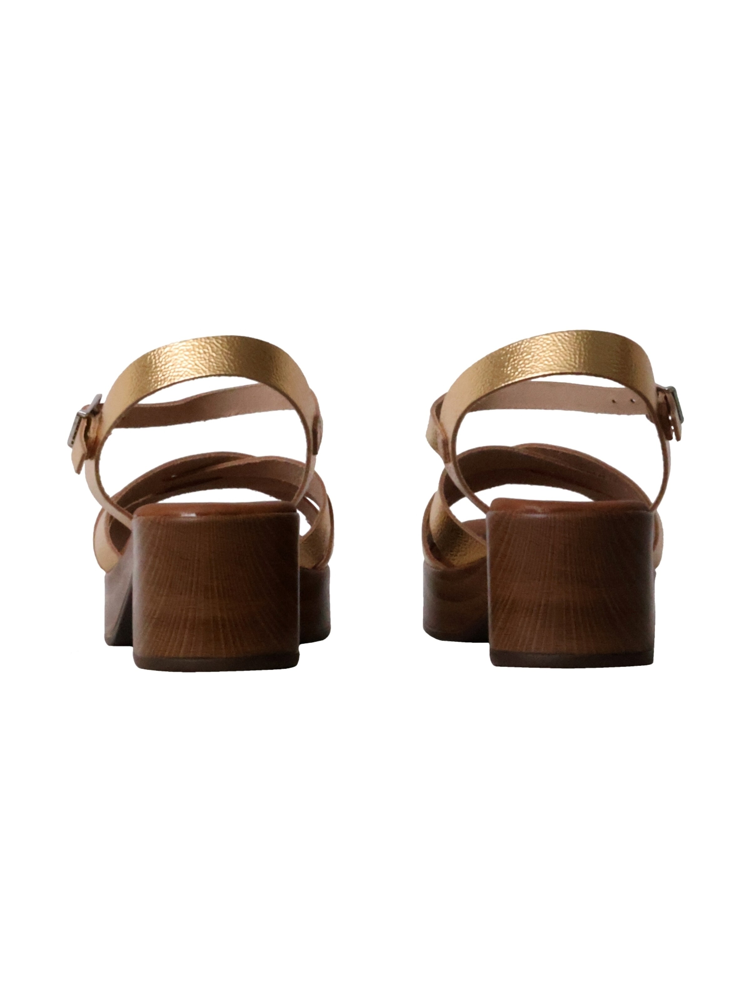 Oh my Sandals Sandal in Gold