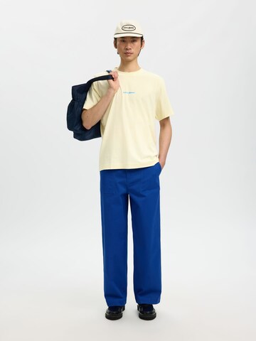 T-Shirt 'SLHElias' SELECTED en jaune