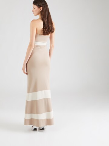 Abito da sera di millane in beige