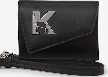 KARL LAGERFELD JEANS Kotelo värissä musta: etupuoli