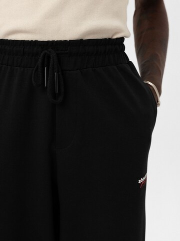 Loosefit Pantalon 'Coneflower' VAMOS CLO en noir