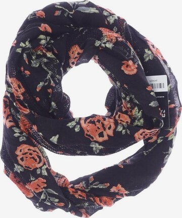 EDC BY ESPRIT Scarf & Wrap in One size in Black: front