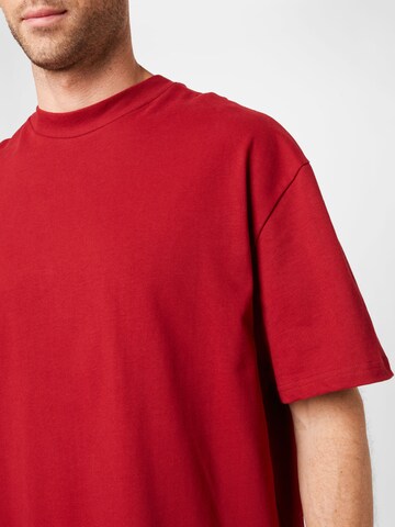 WEEKDAY T-shirt 'Great' i röd